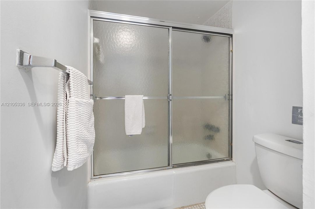 В аренду: $4,200 (2 спален, 2 ванн, 1328 Квадратных фут)
