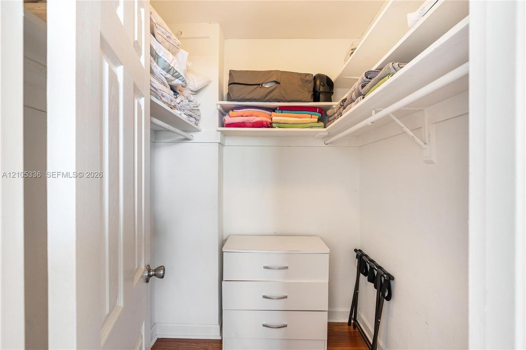 В аренду: $4,200 (2 спален, 2 ванн, 1328 Квадратных фут)