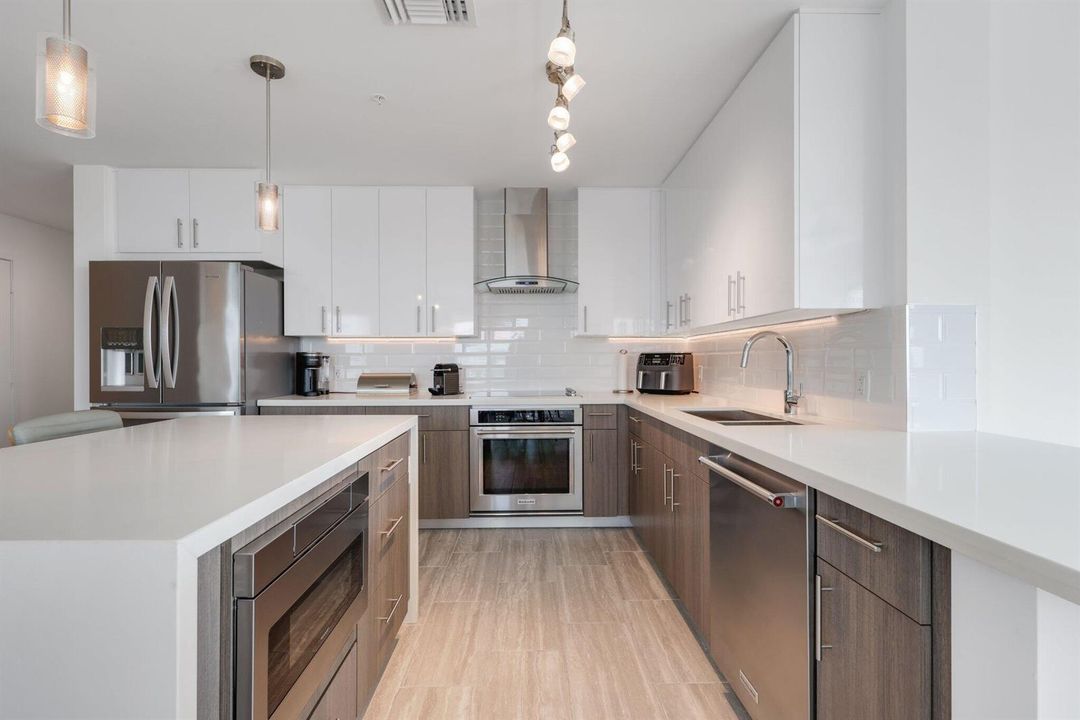 236 Southeast 5th Avenue - 18.jpg-SMALL