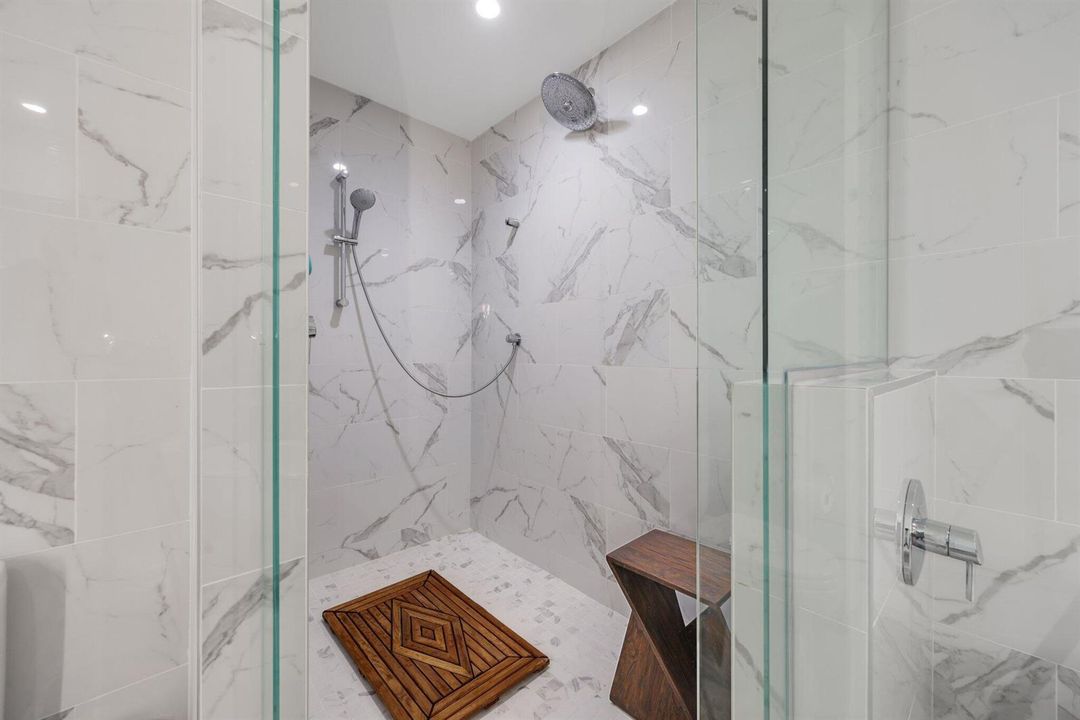 236 Southeast 5th Avenue - 32.jpg-SMALL