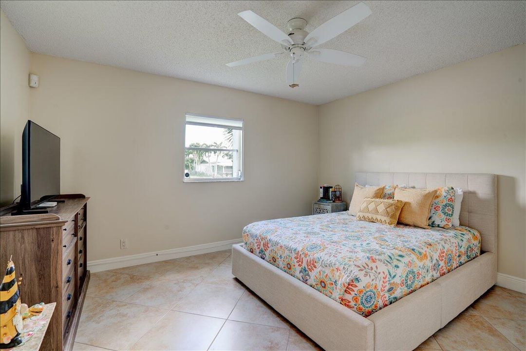 27-14315 Amapola Drive-31