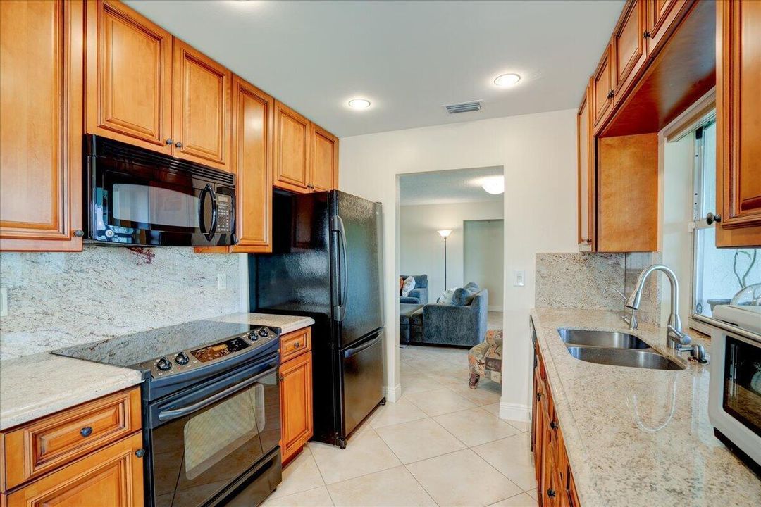 24-14315 Amapola Drive-20
