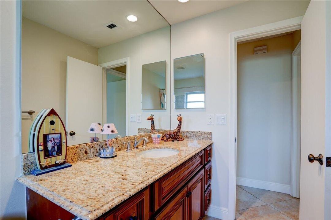 38-14315 Amapola Drive-29