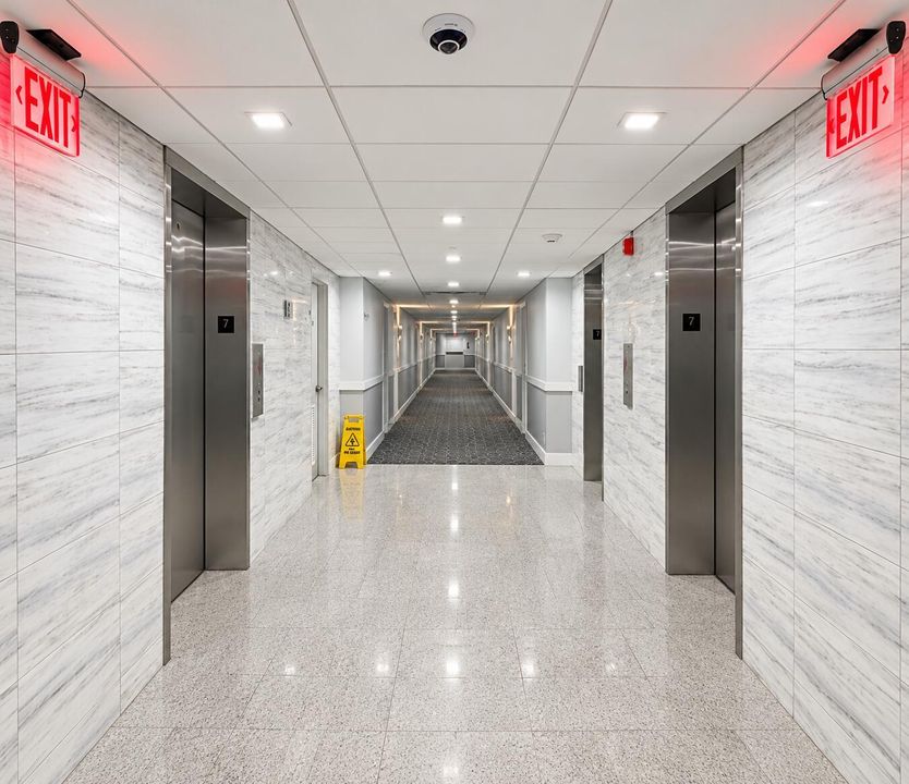 Access to 3 elevators