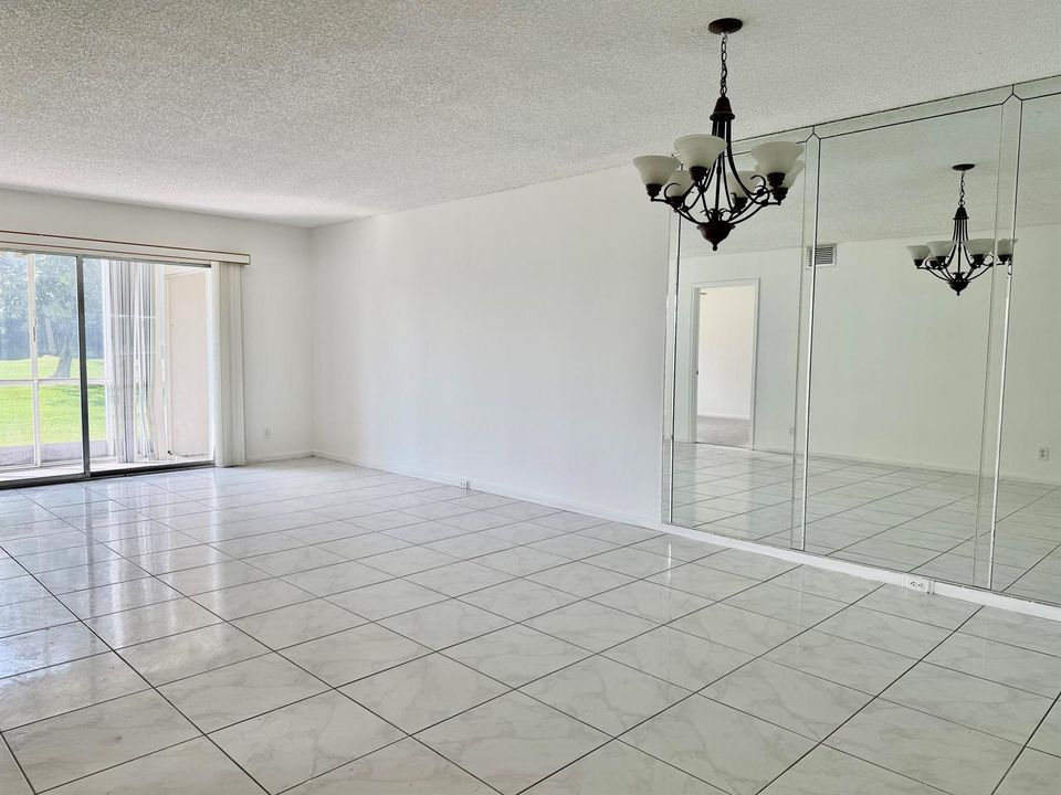 Dining room to living room
