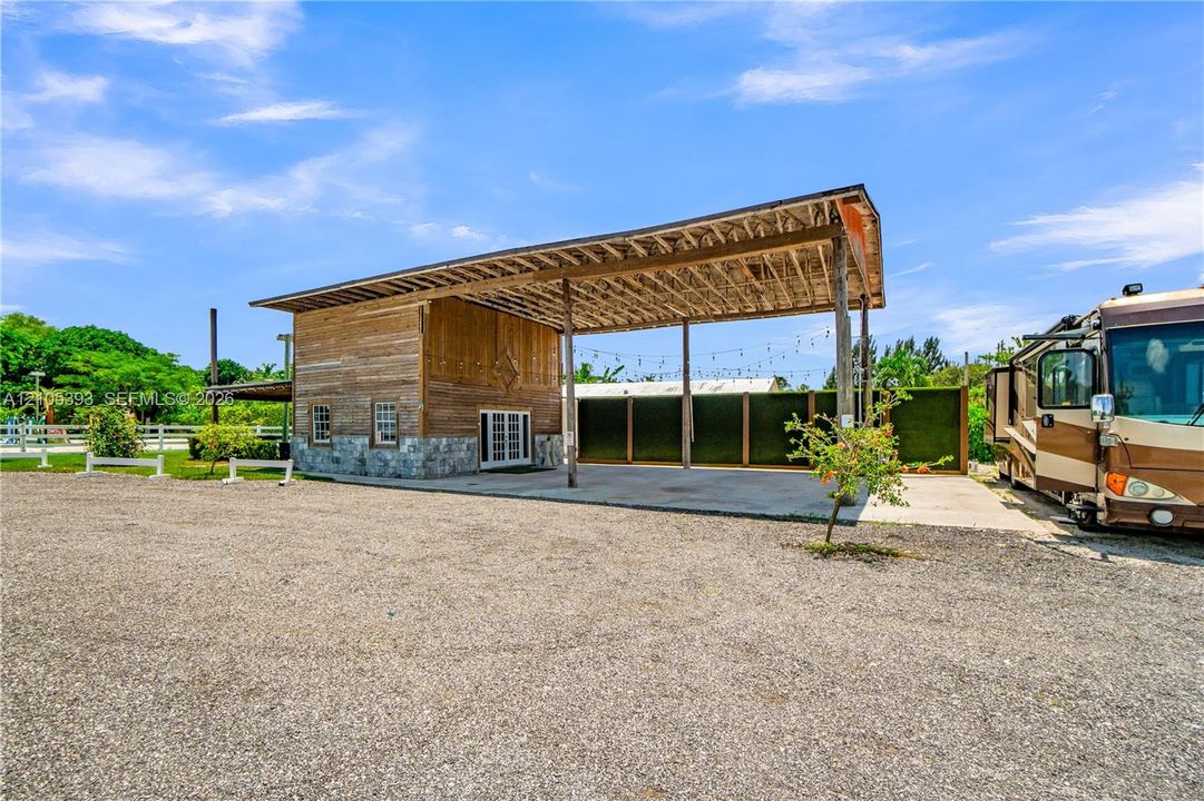 На продажу: $2,899,000 (0 спален, 0 ванн, 0 Квадратных фут)