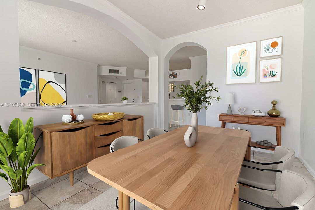En Venta: $595,000 (3 camas, 2 baños, 1353 Pies cuadrados)