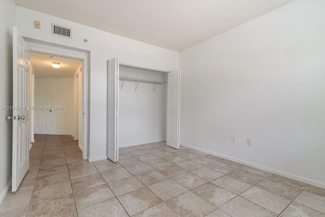 En Venta: $595,000 (3 camas, 2 baños, 1353 Pies cuadrados)