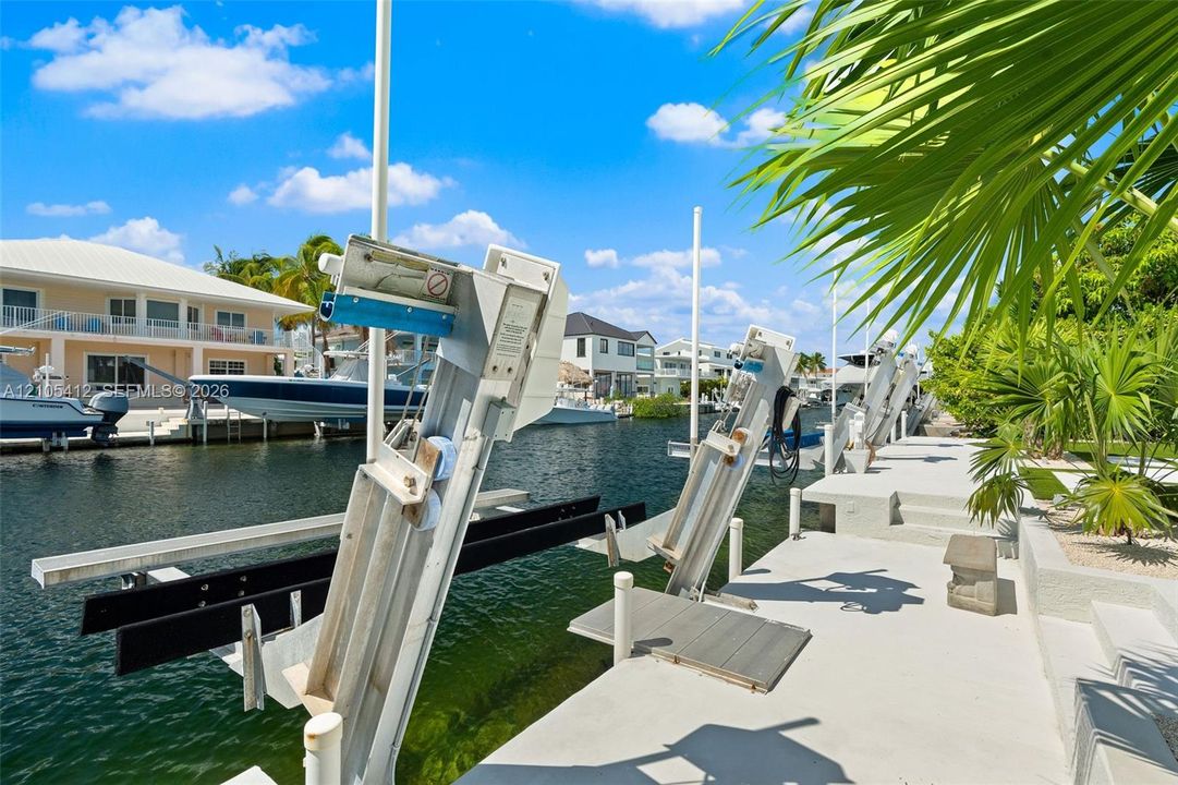 For Sale: $3,275,000 (5 beds, 3 baths, 2922 Square Feet)