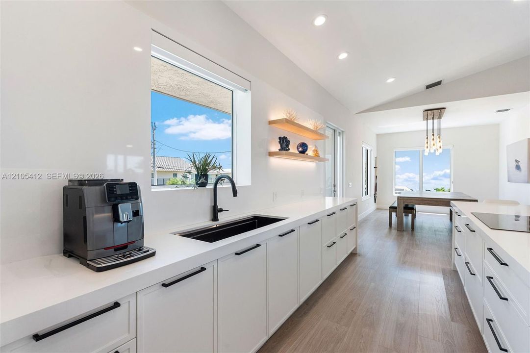 For Sale: $3,275,000 (5 beds, 3 baths, 2922 Square Feet)