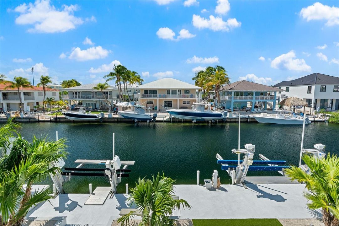 For Sale: $3,275,000 (5 beds, 3 baths, 2922 Square Feet)