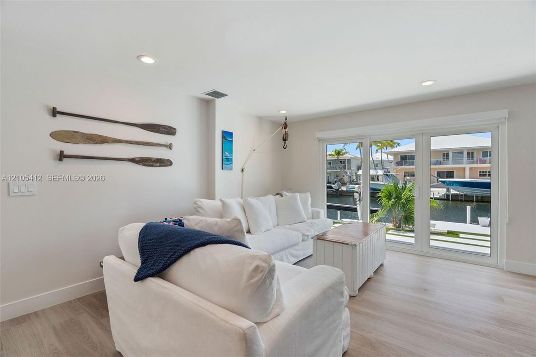 For Sale: $3,275,000 (5 beds, 3 baths, 2922 Square Feet)