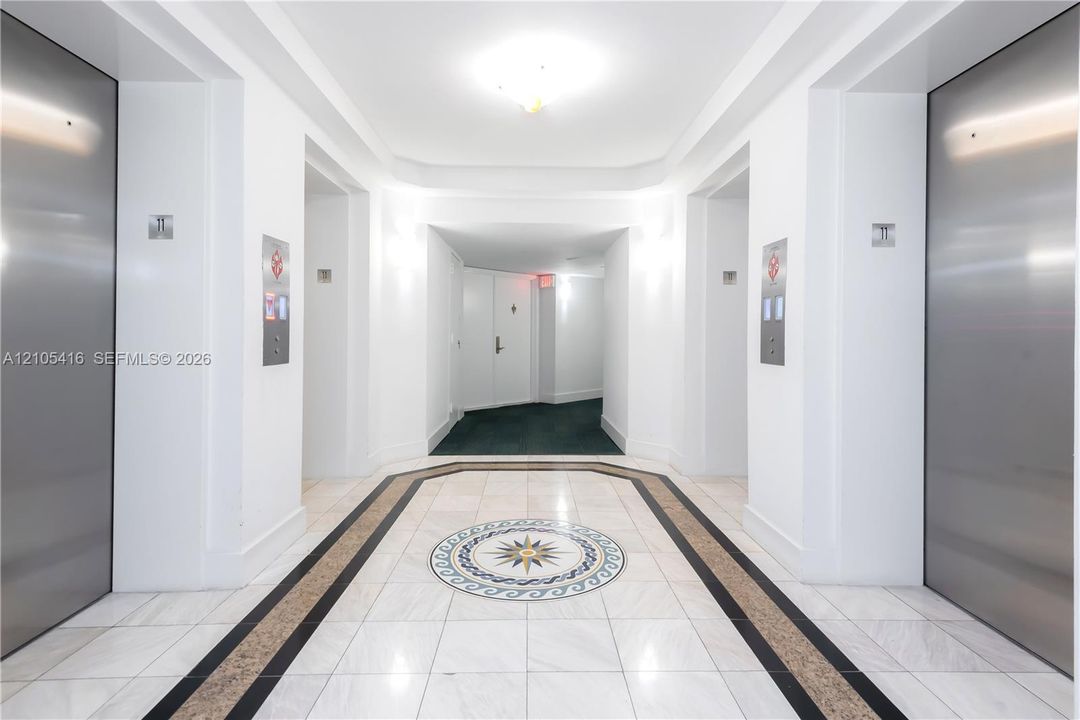 На продажу: $1,295,000 (2 спален, 2 ванн, 1440 Квадратных фут)
