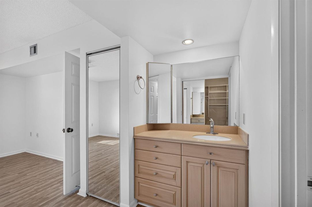 Primay Bathroom Vanity