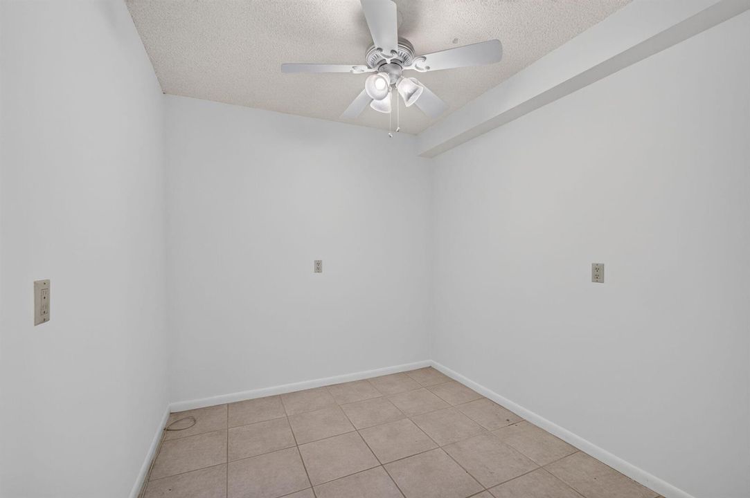 Extra Room can be an Office/Storage