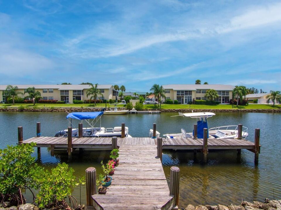 Docks