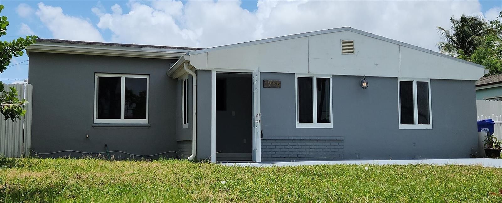 1766 NE 181st St, Miami