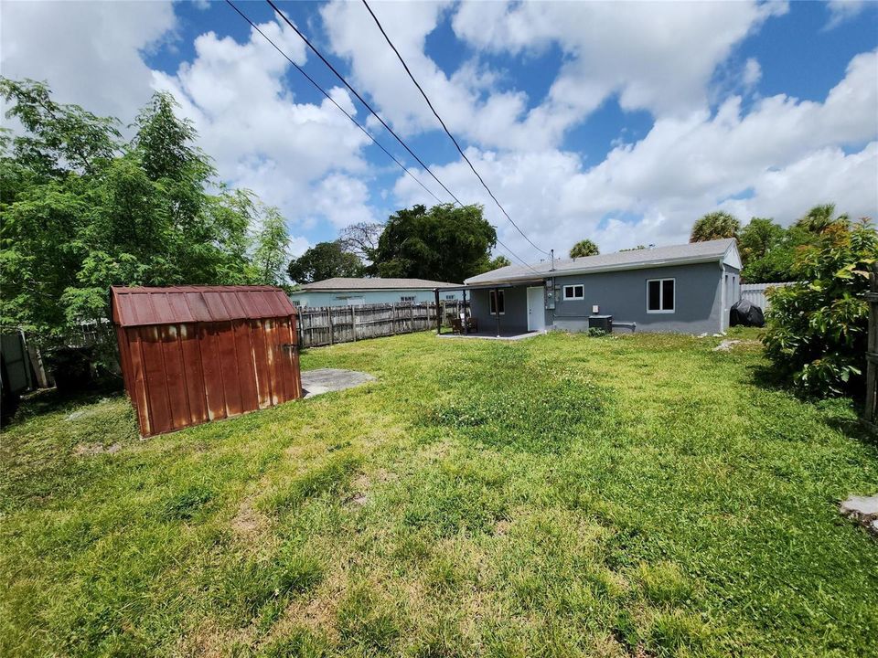 1766 NE 181st St, Miami