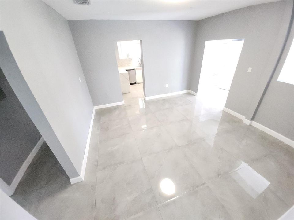 1766 NE 181st St, Miami