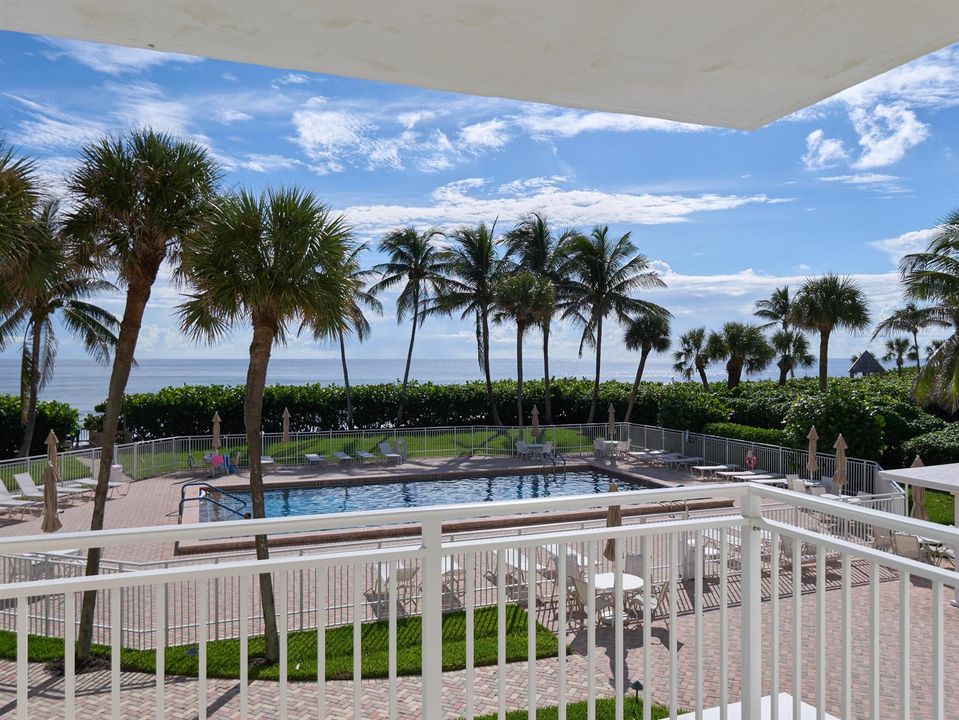 Direct Oceanfront Living