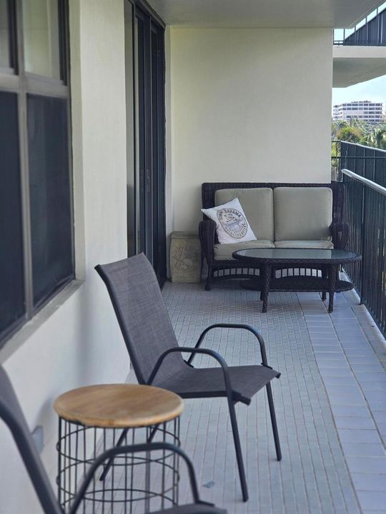 balcony-1