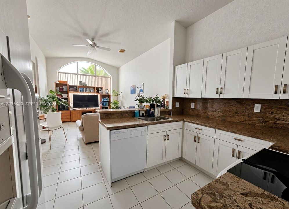 For Sale: $720,000 (4 beds, 2 baths, 1992 Square Feet)