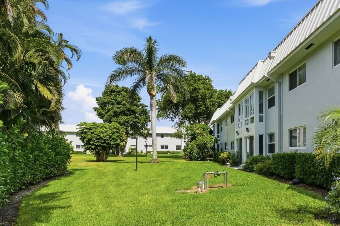 11-web-or-mls-20_Colonial_Club_Dr_Unit_2
