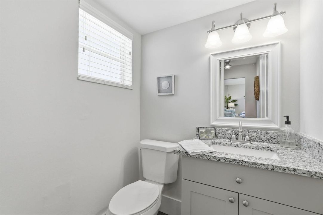 19-web-or-mls-20_Colonial_Club_Dr_Unit_2