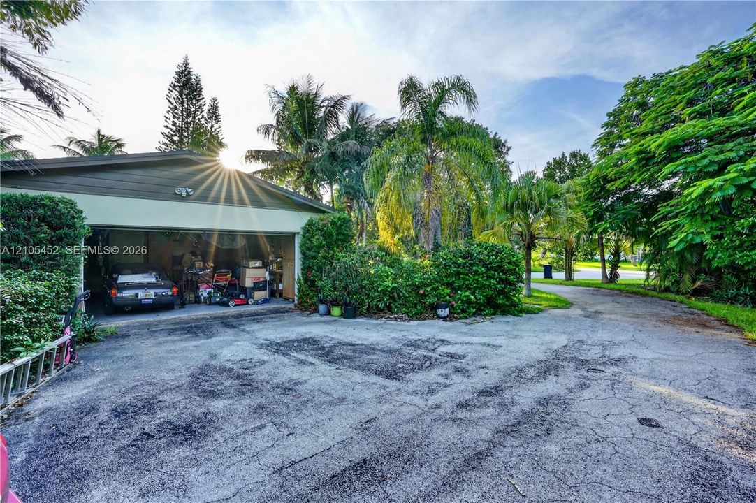 En Venta: $1,500,000 (4 camas, 3 baños, 2338 Pies cuadrados)