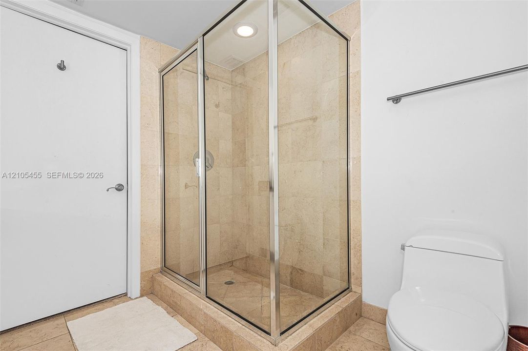 For Rent: $6,900 (2 beds, 2 baths, 1644 Square Feet)
