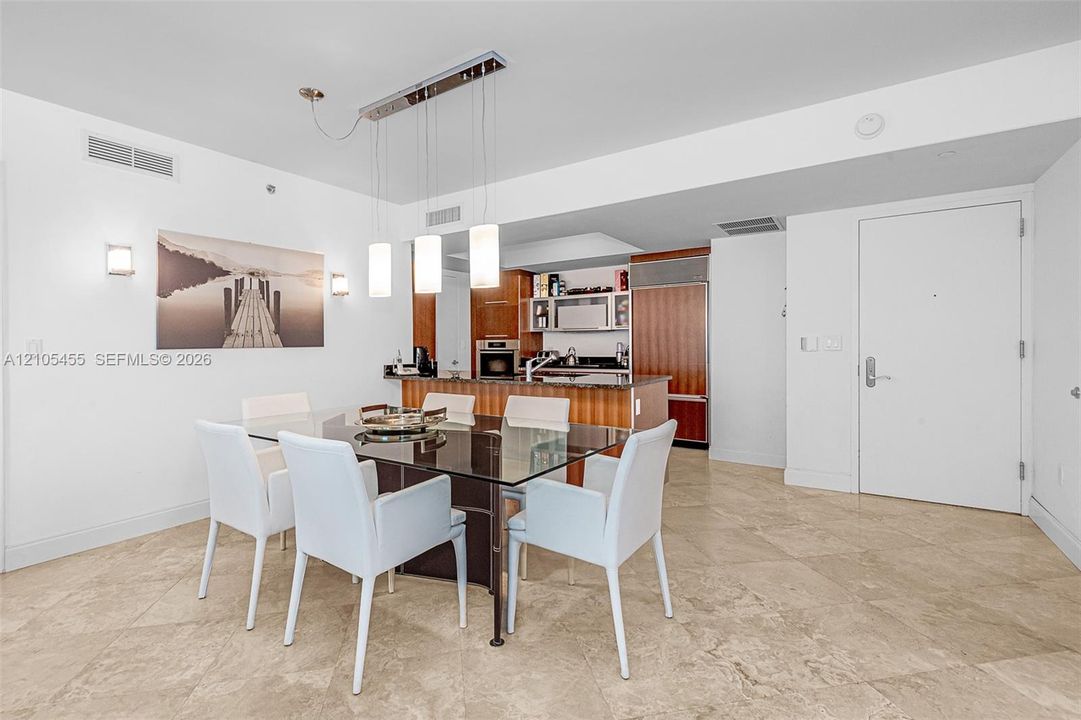 For Rent: $6,900 (2 beds, 2 baths, 1644 Square Feet)