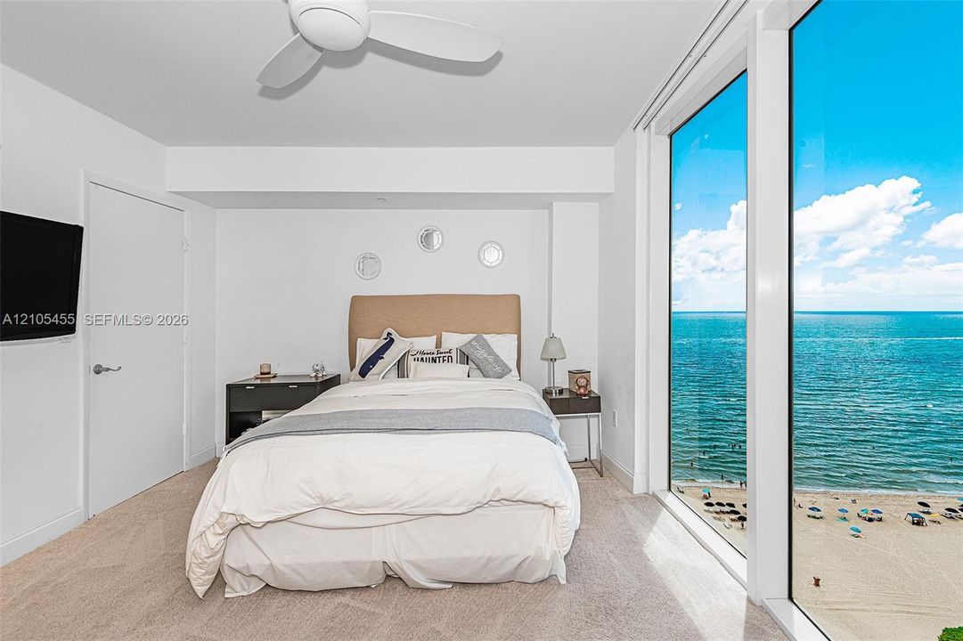 For Rent: $6,900 (2 beds, 2 baths, 1644 Square Feet)