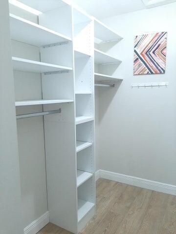 closet main