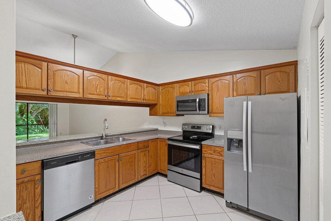 017-462HardwoodPlace-BocaRaton-FL-33431-