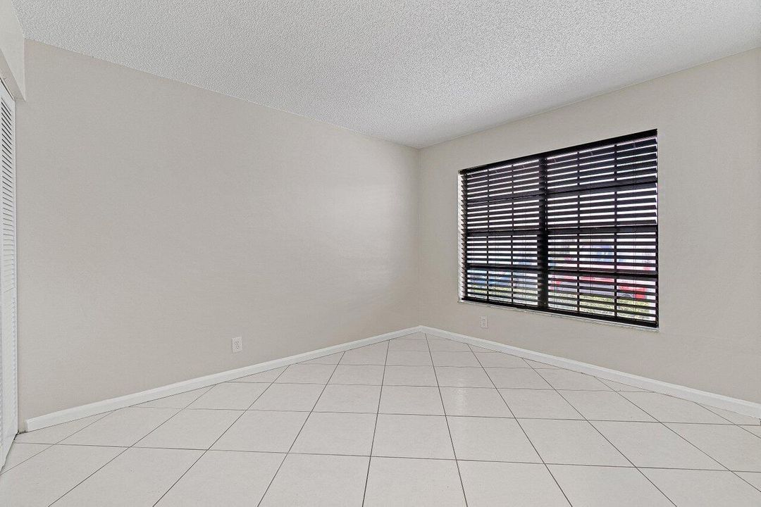 018-462HardwoodPlace-BocaRaton-FL-33431-
