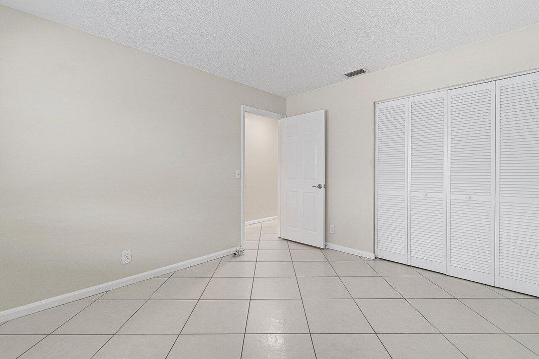 019-462HardwoodPlace-BocaRaton-FL-33431-