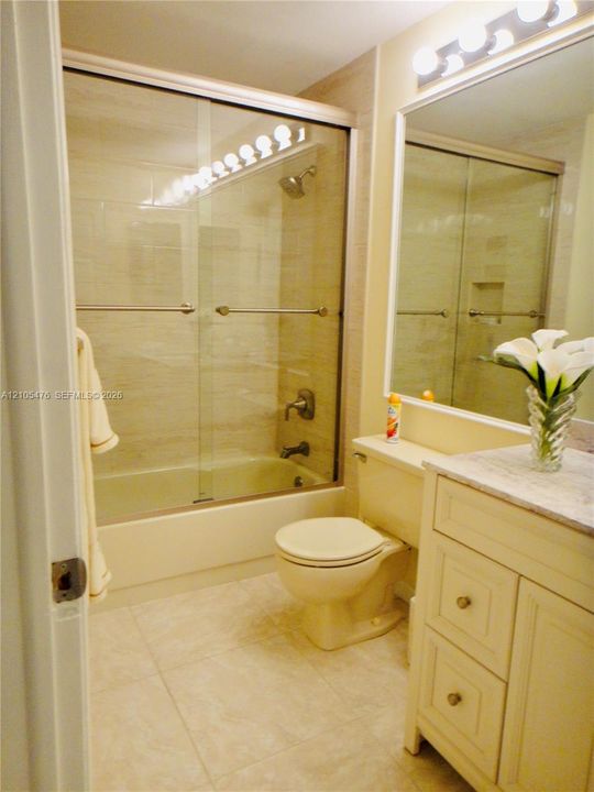 For Rent: $5,500 (2 beds, 2 baths, 1268 Square Feet)