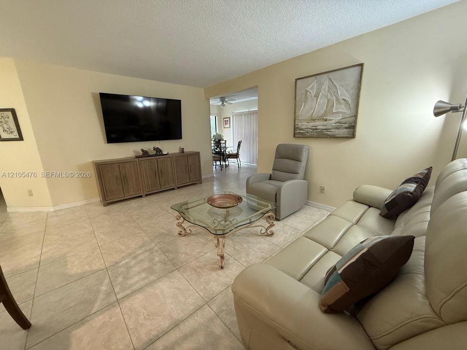 For Rent: $5,500 (2 beds, 2 baths, 1268 Square Feet)