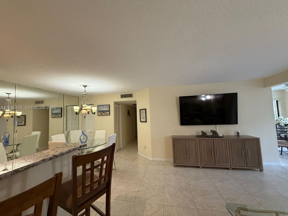 For Rent: $5,500 (2 beds, 2 baths, 1268 Square Feet)