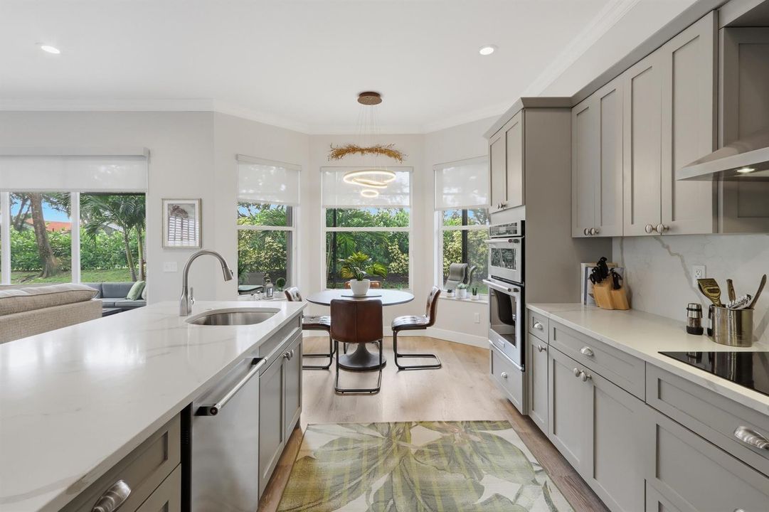 Eat-In Kitchen