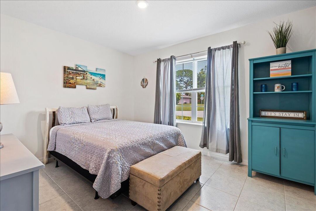 24-Bedroom