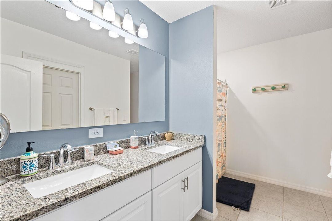 19-Bathroom