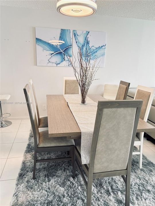 For Sale: $475,000 (1 beds, 2 baths, 980 Square Feet)