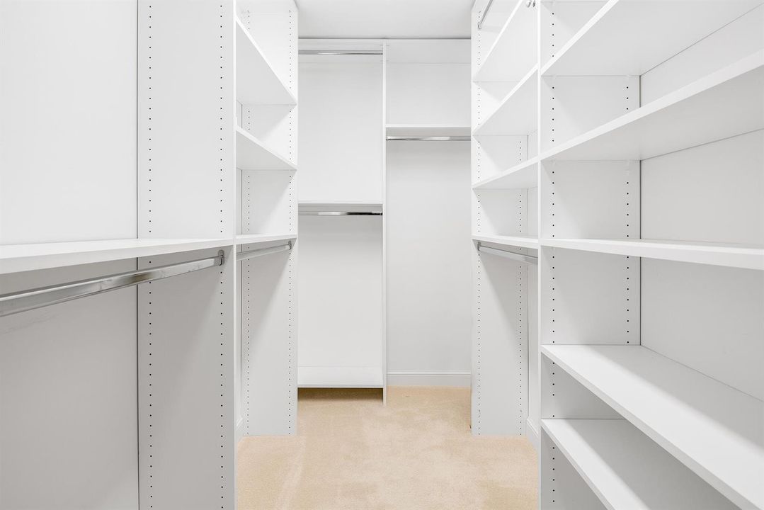 _0048_Master Closet 1