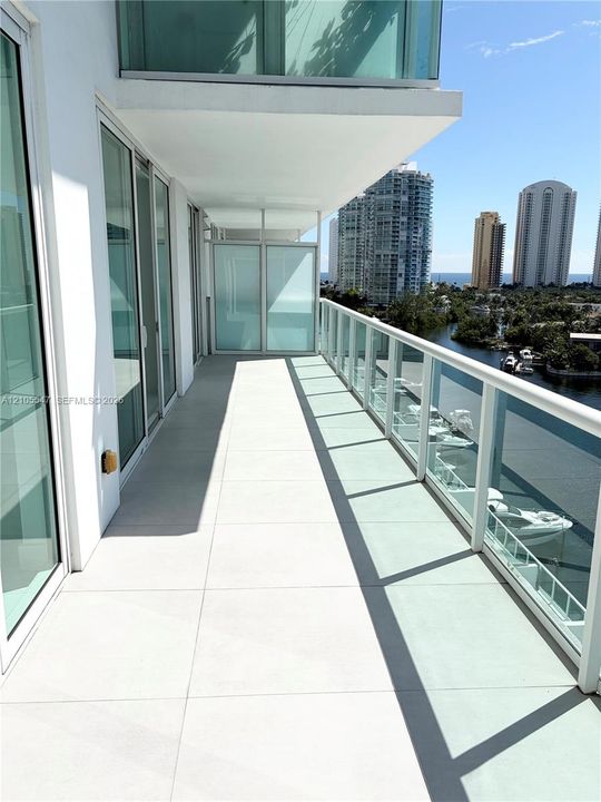 En Venta: $1,200,000 (2 camas, 3 baños, 1553 Pies cuadrados)