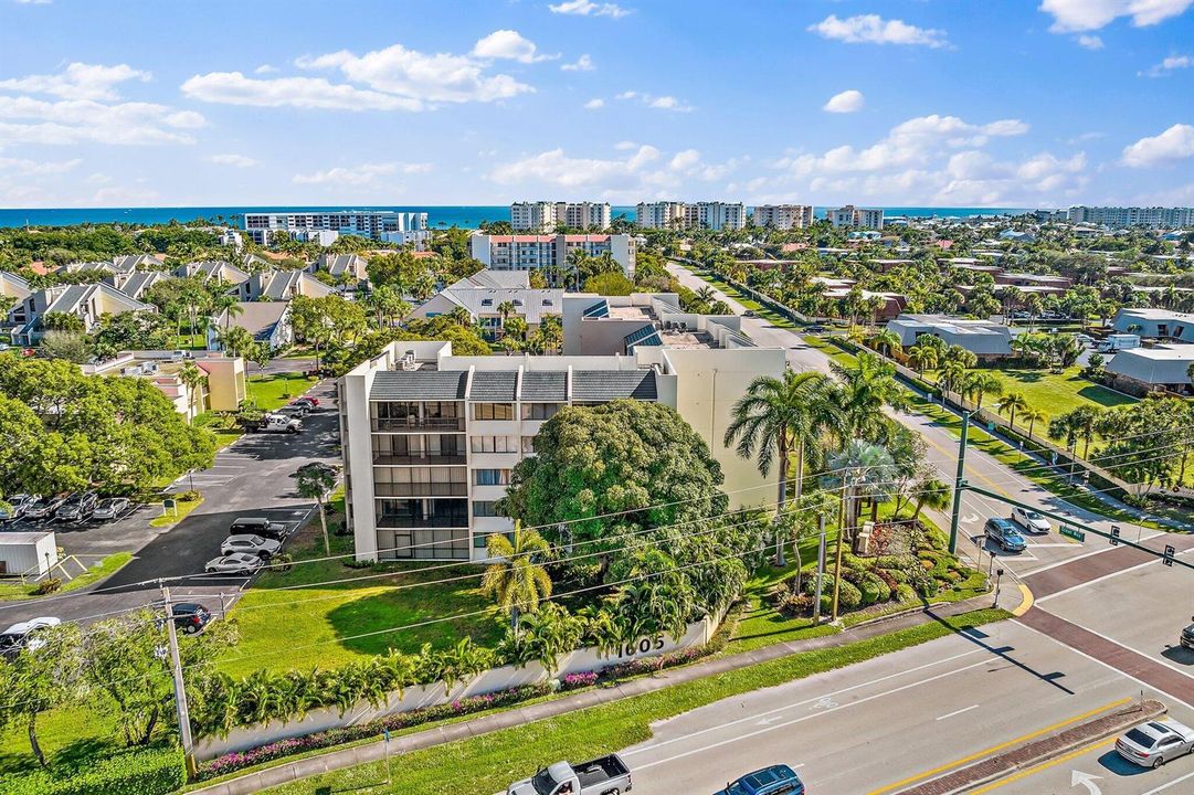 008-1605US1NM1103-Jupiter-FL-SMALL