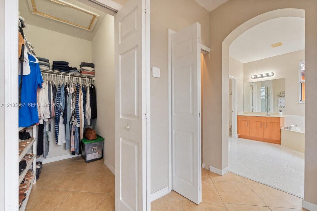 Walk-in closet with wire shelving