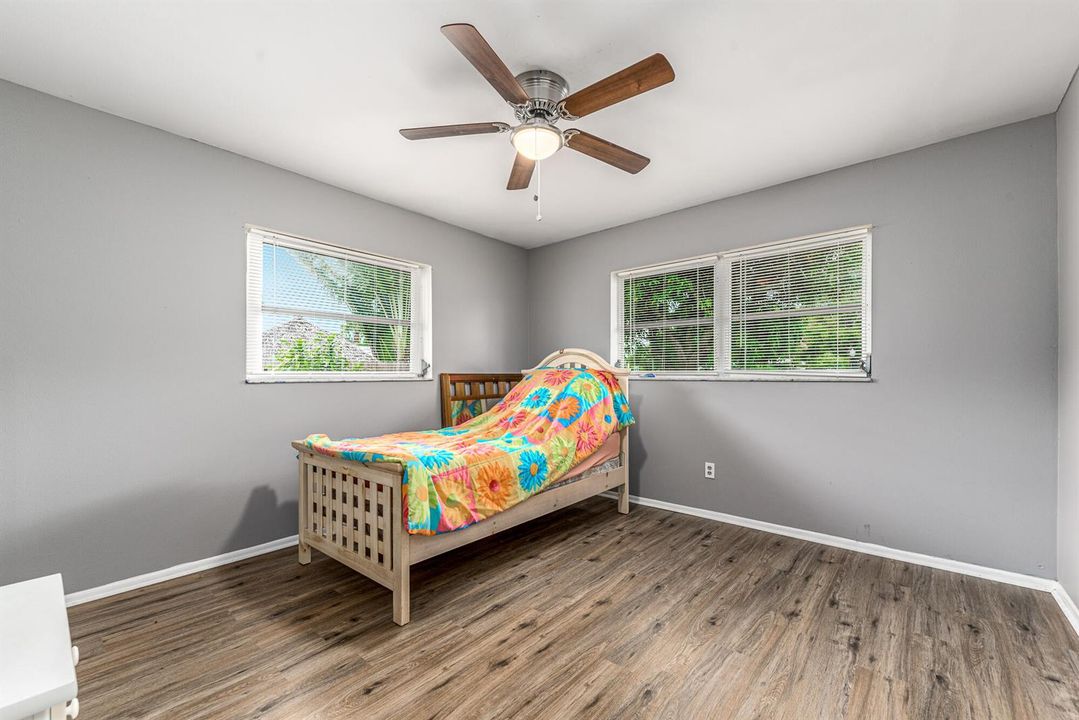 925 SE Osceola St, Stuart, FL 34994-10
