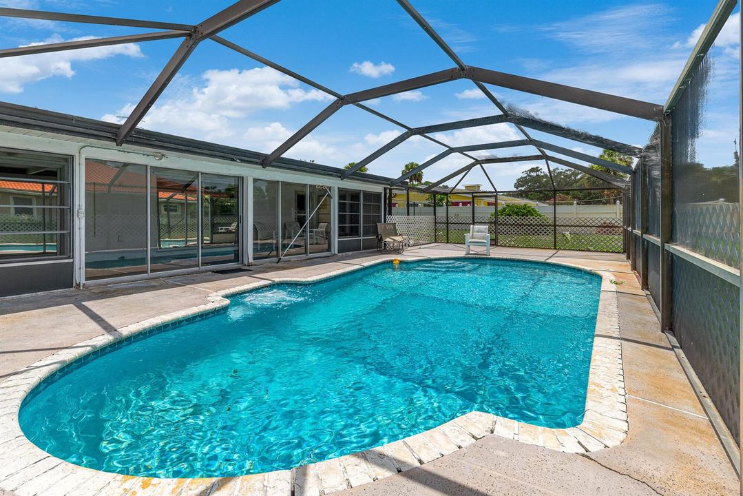925 SE Osceola St, Stuart, FL 34994-14