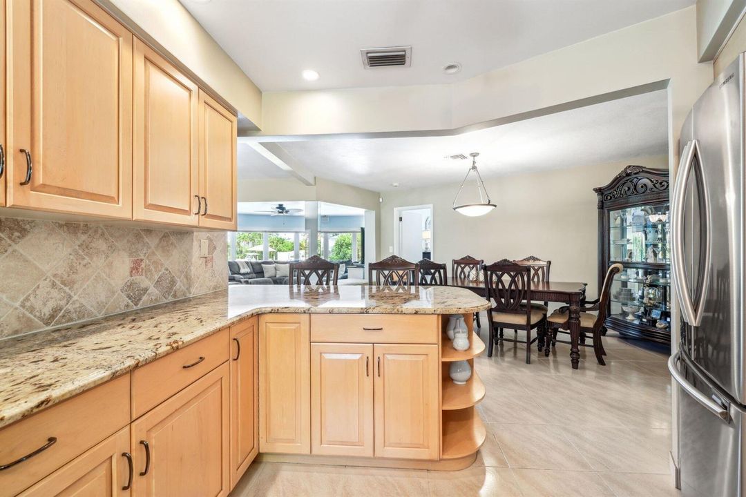910 Banyan Drive - 62.jpg-SMALL